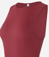 Body color marrón, sin mangas, con cuello halter y cierre en la entrepierna.