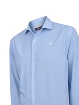 Camisa de manga larga RKF modelo Wf Pc, con estampado de cuadros vichy en color celeste y blanco, cuello italiano y logo bordado en el pecho.