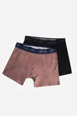 Pack de dos calzoncillos tipo bóxer Brooksfield, uno de color negro liso y otro de color terracota con estampado geométrico pequeño. Ambos cuentan con cintura elástica con el logo de la marca grabado.