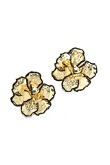 Par de caravanas doradas con forma de flor con borde negro.