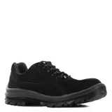 Zapato de seguridad negro, sin puntera reforzada, con cordones y suela antideslizante.