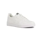 Championes Asics modelo Japan S, color blanco con detalles sutiles, diseño de inspiración retro de básquet, capellada de cuero sintético y suela de goma.