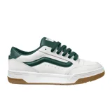 Championes Vans Hylane unisex, color blanco con detalles en verde oscuro y suela marrón. Inspirados en el skate de los 2000, con banda lateral Sidestripe brillante y tridimensional, logotipos bordados, suela gruesa y lengüeta acolchada.