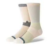 Medias Stance Shifted Crew de caña media con diseño a rayas horizontales en tonos pastel.