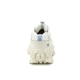 Championes Caterpillar modelo Intruder Lite, color blanco con detalles en celeste, con suela chunky de goma gruesa y plataforma.