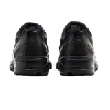 Championes urbanos New Balance modelo 740, color negro total, confeccionados con malla transpirable y superposiciones sintéticas, con la emblemática "N" en el lateral y entresuela con tecnología ABZORB.