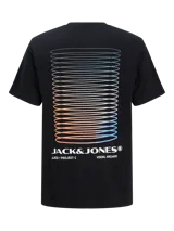 Remera negra de algodón con cuello redondo y mangas cortas. Estampado en la espalda con líneas horizontales degradadas en tonos naranja y celeste, y logo de la marca.