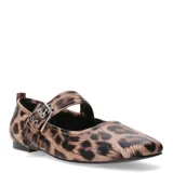 Balerinas de mujer con estampado animal print y tira sobre el empeine con hebilla metálica plateada ajustable.