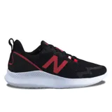 Championes de running New Balance, color negro con detalles en rojo y suela blanca.