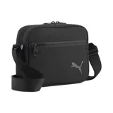 Cartera crossbody Puma Her color negro, con compartimento principal con cierre, bolsillo frontal con cierre y correa ajustable. Presenta el logo de la marca bordado en tono plateado en el frente.