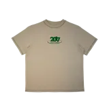 Remerón beige de jersey 100% algodón premium, con bordado verde en el pecho con el número 2017 y la frase "Industria Uruguaya".