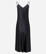 Vestido slip midi satinado color negro, con escote en V, breteles finos regulables y caída fluida.