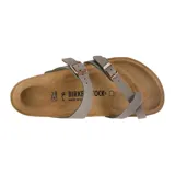 Sandalia Birkenstock modelo Mayari, color gris, con diseño de tiras cruzadas en el empeine y ajuste de hebilla. Cuenta con plantilla anatómica de corcho y suela de goma antideslizante.