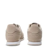 Championes Miss Carol modelo Classy Acordonado, color beige con entresuela blanca y suela dentada. Confeccionados en material sintético con detalles de costuras pespunteadas y cordones tono sobre tono.