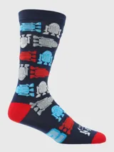 Medias de largo medio color azul marino con estampado de droides R2-D2 en tonos rojo, celeste y blanco. Presentan talón y puntera en color rojo.