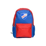 Mochila de poliéster azul y roja con el escudo del Club Nacional de Football en el centro. Cuenta con un bolsillo frontal con cierre y bolsillos laterales de malla.