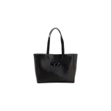 Cartera tote bag Diesel Holi-D de color negro, con diseño estructurado de cuero sintético y el logo ovalado de la marca en relieve al frente. Cuenta con asas dobles para el hombro.