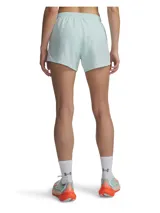 Short deportivo Under Armour de tiro medio, confeccionado en tejido ligero y transpirable con paneles de malla para mayor ventilación. Cuenta con cintura elástica fruncida, braguita interior para mayor cobertura y bolsillo lateral invisible con cierre.