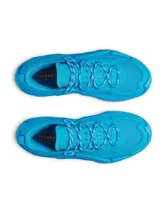 Championes de básquet Under Armour Curry 13, de color celeste, con diseño texturizado, entresuela amortiguada y suela de gran tracción.