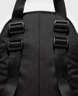 Mochila negra con el logo de Converse Chuck Taylor en blanco.
