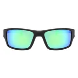 Lentes de sol unisex con montura negra rectangular y lentes espejadas verdes polarizadas.