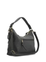 Cartera hobo Hush Puppies modelo V26Lf Dover color negro, confeccionada en cuero sintético, con un bolsillo frontal con solapa y cierre magnético, herrajes metálicos en tono bronce envejecido y correa corta para el hombro.