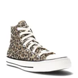 Championes de lona de media caña Converse Chuck Taylor All Star Hi, con estampado animal print tipo leopardo en tonos marrones y beige, puntera de goma blanca y cordones blancos.