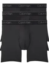 Pack de tres calzoncillos tipo boxer brief de la marca Calvin Klein, confeccionados en tejido micro stretch. Presentan un diseño liso en color negro con cintura elástica distintiva de la marca con el logo grabado.