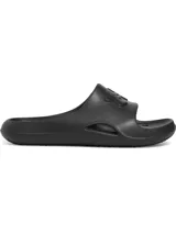 Sandalias tipo chinelas Under Armour modelo Locker V, confeccionadas en una sola pieza de EVA moldeada de secado rápido. Presentan un diseño ergonómico con orificios de drenaje laterales, plantilla texturizada para mayor tracción y el logo de la marca en relieve sobre la banda superior.
