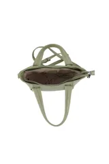 Cartera negra con organizador interno y tira regulable y desmontable.