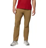 Pantalón chino Columbia modelo Roc Tech Chino Pant, color marrón, de corte recto y confeccionado en mezcla de nailon con tecnología Omni-Shield que repele líquidos y manchas. Cuenta con cintura elástica cómoda, trabillas para cinturón, bolsillos laterales reforzados, bolsillo de seguridad con cremallera y bolsillos traseros con cierre a presión.