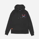 Buzo hoodie negro con cordones blancos y estampado en el pecho.