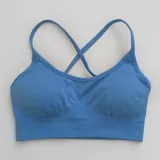 Top deportivo color lila, con breteles finos y espalda deportiva.