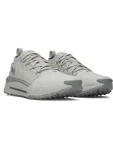 Championes Under Armour modelo Phantom X, de diseño futurista en color gris claro. Presentan una parte superior de tejido transpirable, estructura de TPU en el mediopié para mayor soporte y una entresuela con amortiguación de espuma supercrítica. Incluyen suela de goma con textura de tacos para mayor tracción.