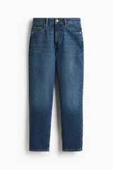 Jean tobillero de cinco bolsillos en denim con leve stretch para una comodidad óptima, pierna recta, tiro alto y cierre con botón.