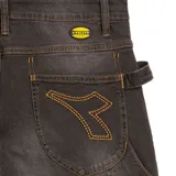Pantalón de jean azul oscuro con costuras reforzadas en contraste, corte recto y diseño funcional con múltiples bolsillos.