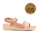 Sandalias de cuero color rosa con plataforma baja color beige.