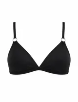 Top de bikini triangular negro con argollas plateadas en los tirantes, relleno desmontable y tirantes regulables.