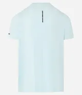 Remera deportiva de hombre en color rojo oscuro, con mangas cortas, cuello redondo y detalle de líneas negras en la manga. Confeccionada en poliéster con tecnología dry fit.