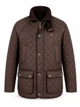 Campera capitoneada de color marrón, con diseño acolchado de rombos, cuello alto de terciopelo o pana, cierre frontal de cremallera y botones a presión, bolsillos frontales con solapa y detalles bordados.