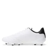 Championes de fútbol Topper modelo San Ciro V FG, color blanco con detalles en negro. Confeccionados en cuero sintético de alta calidad con costuras reforzadas en la capellada para un mejor control del balón y suela con tapones para césped natural.