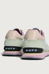 Zapatillas deportivas Hoff modelo Salzburg, con suela transparente, detalles en color verde agua, beige y rosa.
