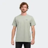 Remera de manga corta color verde claro con cuello redondo y un pequeño parche con el logo de O'Neill en el pecho.