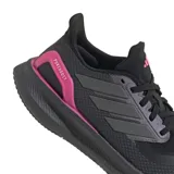 Championes Adidas Pureboost 5, color negro con detalles en gris y rosa.