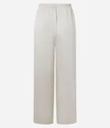 Pantalón recto color beige, confeccionado en crepé texturizado con cintura elástica y corte suelto.