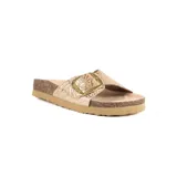 Sandalias marrones de cuero con suela tipo corcho y una tira ancha en el empeine con hebilla metálica grande.