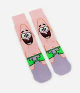 Par de medias de caña alta con diseño de Patricio Estrella de Bob Esponja, con cuerpo rosado, short de baño verde y pies lilas.