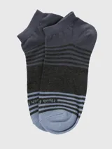 Calcetín corto de corte deportivo en tonos gris y azul, con diseño de franjas horizontales y puntera reforzada.