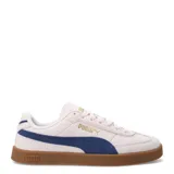 Championes urbanos Puma modelo Club II Era Suede, color rosado con detalles en verde agua y suela de goma color caramelo. Confeccionados en gamuza con logo Puma dorado en el lateral.