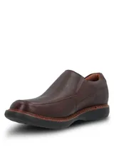 Zapato de cuero Hush Puppies modelo Oregon, color marrón con suela de goma EVA y diseño slip-on.